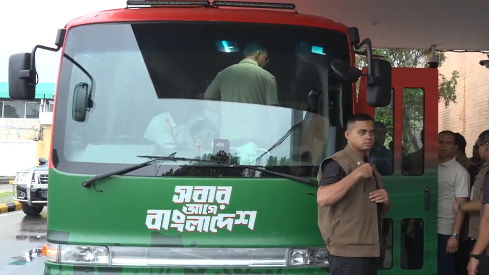 সিলেট পৌঁছেছেন প্রধানমন্ত্রী, সড়ক পথে যাচ্ছেন মৌলভীবাজার