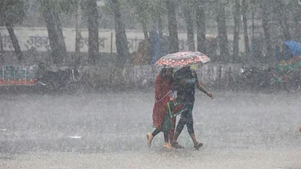 দুপুরের মধ্যে ঢাকাসহ ১৬ জেলায় বজ্রবৃষ্টির আভাস