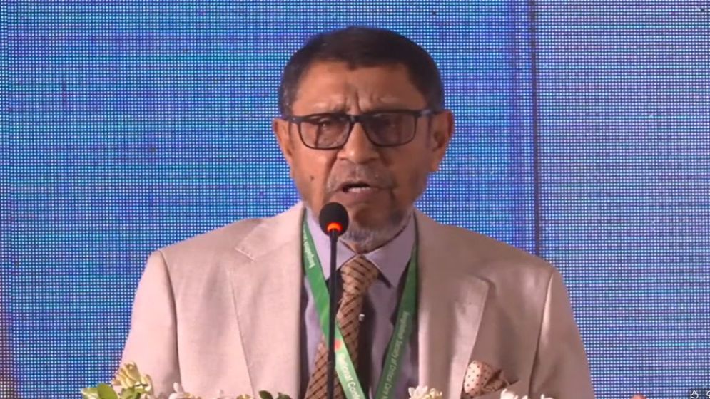 ৬ মাসের মধ্যে দেশের ৫০ শয্যার হাসপাতালকে ১০০ শয্যায় উন্নীত হবে