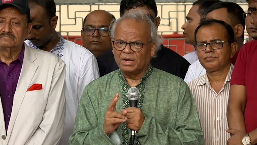 বিভাজনের রাজনীতি পরিহার করে ঐক্য বজায় রাখতে হবে: রিজভী