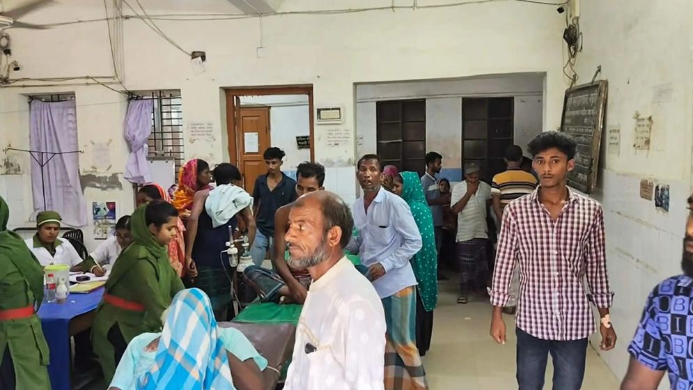 নড়াইলে ফুটবল খেলাকে কেন্দ্র করে একজনকে কুপিয়ে ও পিটিয়ে হত্যার অভিযোগ
