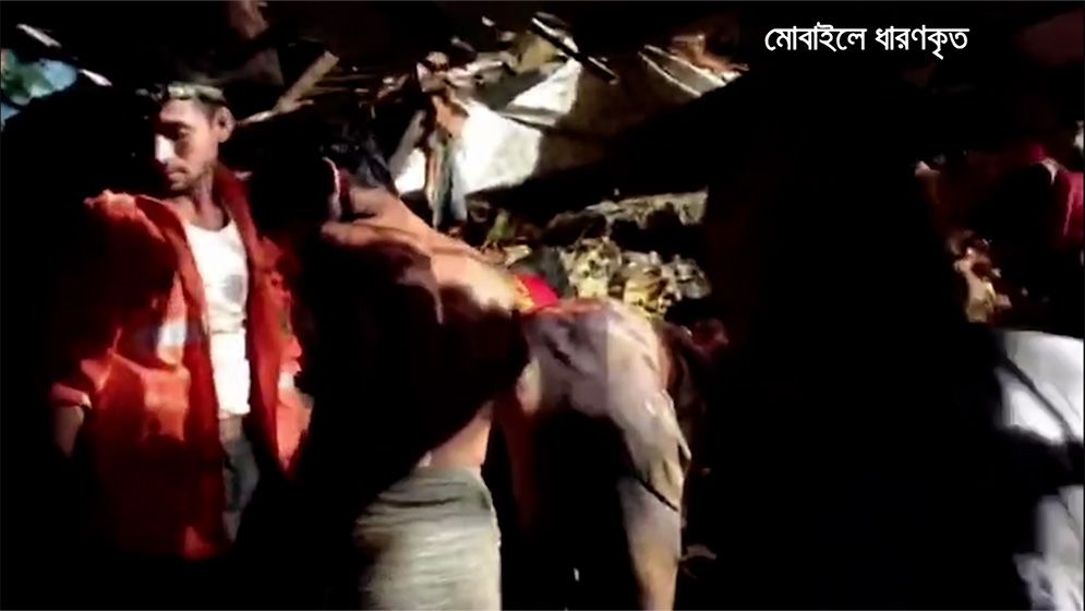 ভারী বৃষ্টিতে কক্সবাজারে পাহাড়ধসে ৯ জনের মৃত্যু