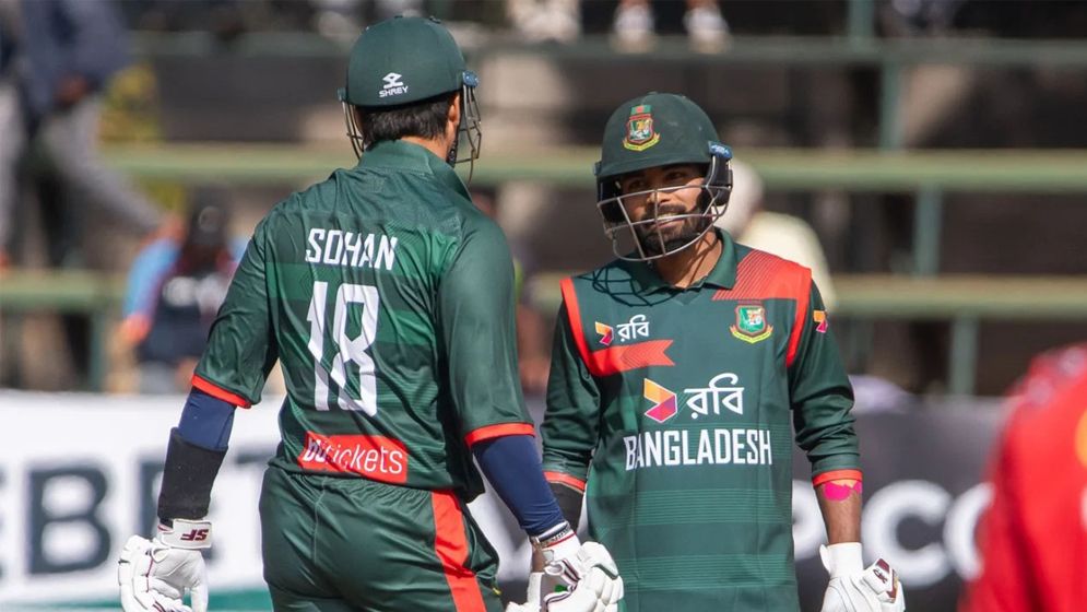 ১৪১ রান তাড়ায় ১১৬ রানেই শেষ, অবিশ্বাস্য হার বাংলাদেশের
