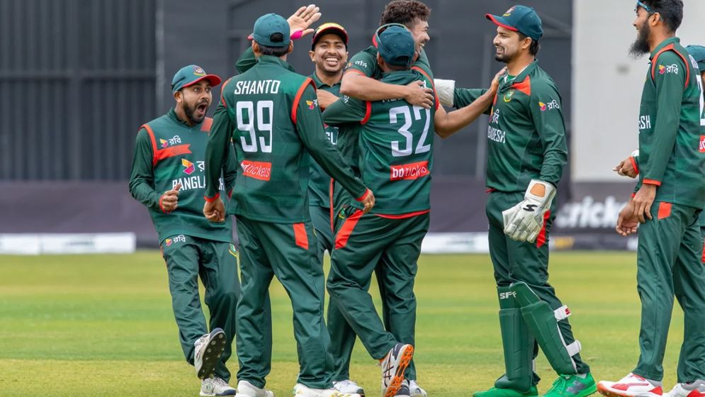 নাহিদ রানার রেকর্ড, ১৪১ রানেই অলআউট জিম্বাবুয়ে