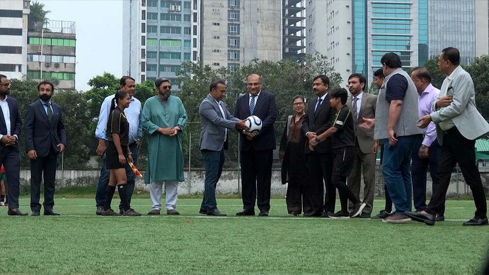বাফুফেকে ১ হাজার ফুটবল উপহার দিল পাকিস্তান