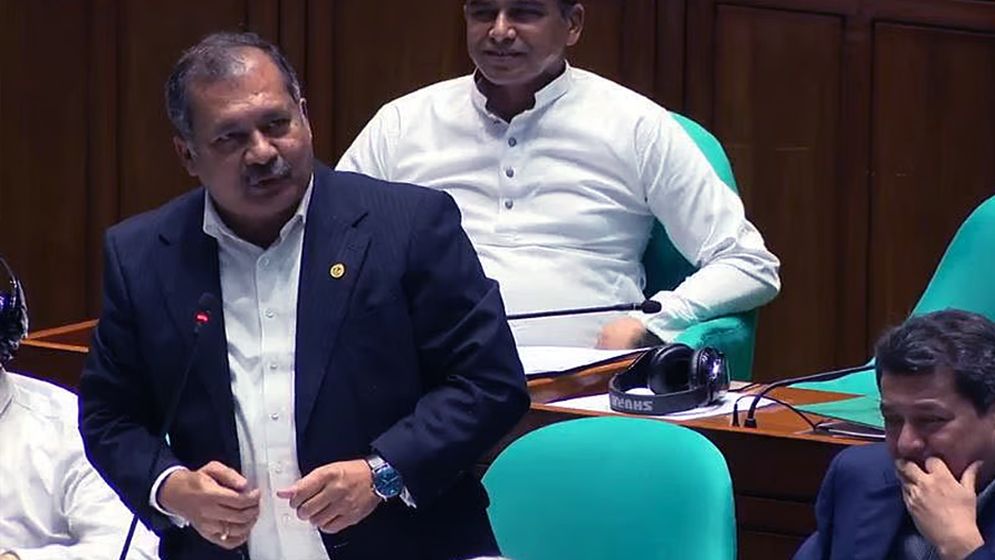 মোবাইল জার্নালিজমের নামে অনৈতিক কার্যক্রম সরকার সমর্থন করে না: সংসদে তথ্যমন্ত্রী