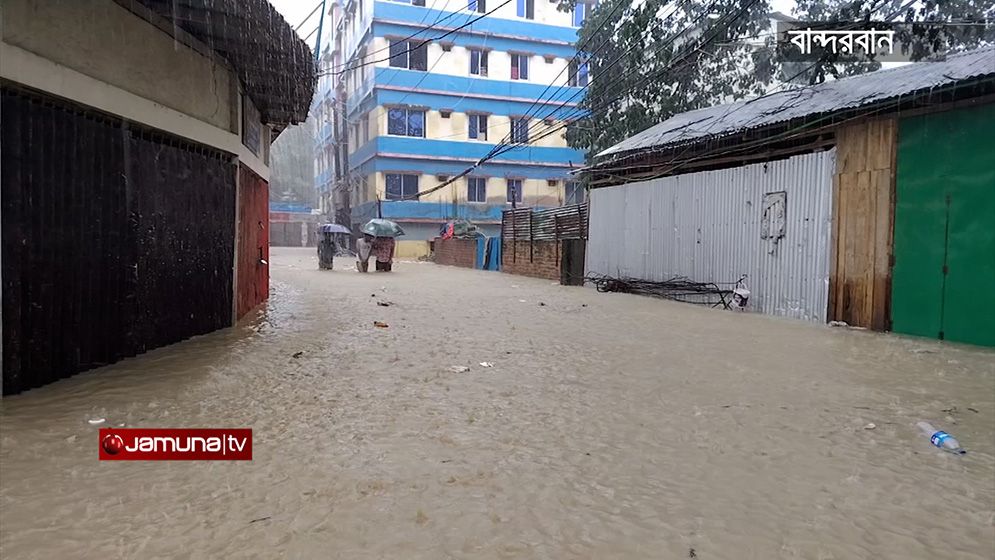পাহাড়ধসে বান্দরবানে ৫ ও কক্সবাজারে ২ জনের মৃত্যু