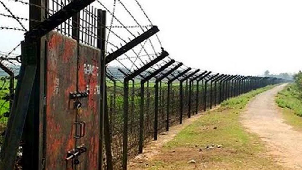 তেঁতুলিয়া সীমান্তে নারী-শিশুসহ ১৩ জনকে পুশইনের চেষ্টা, বিজিবির বাধায় ব্যর্থ