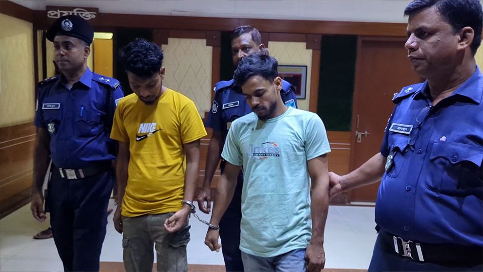 মুন্সিগঞ্জে ২৪ লাখ টাকার সয়াবিন তেল ডাকাতি, ২৪ ঘণ্টার মধ্যেই গ্রেফতার