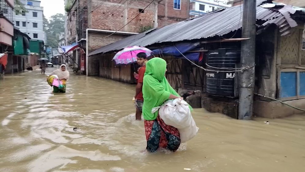 টানা বর্ষণে বাঁশখালির কয়েকটি ইউনিয়ন প্লাবিত, পানিবন্দি হাজারো মানুষ