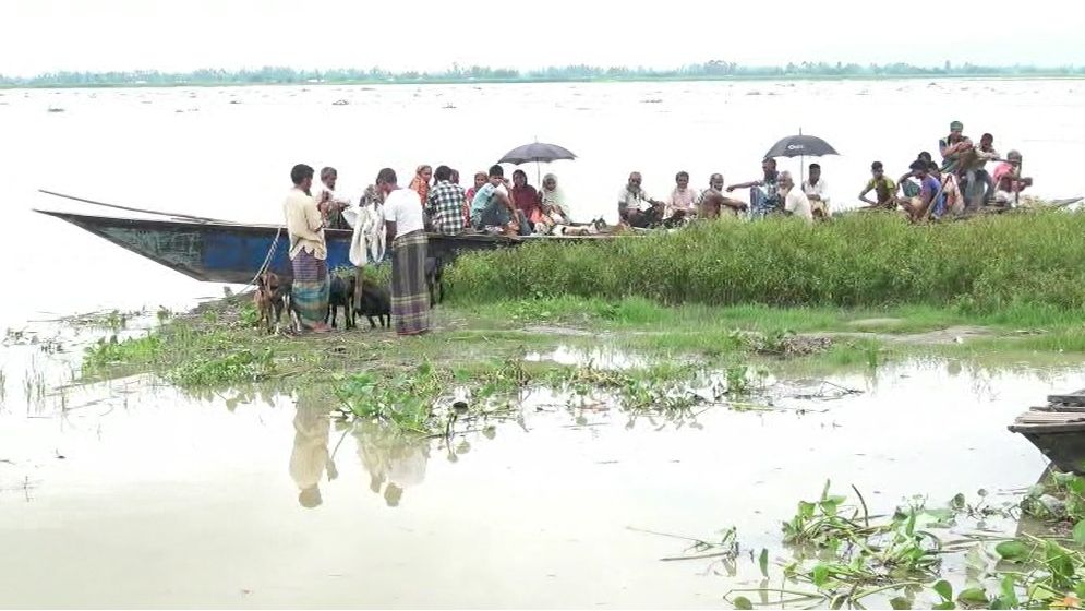 তিস্তার পানি বিপদসীমার ১০ সেন্টিমিটার ওপরে উঠলেও দ্রুত কমছে