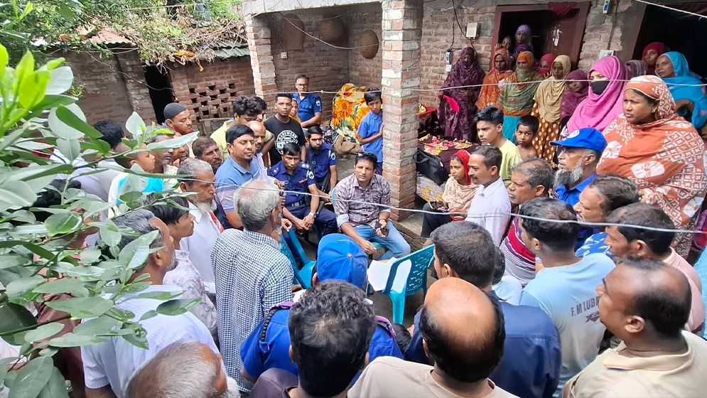 চাঁপাইনবাবগঞ্জে বিদ্যুৎস্পৃষ্ট হয়ে ৩ জনের মৃত্যু  ‎