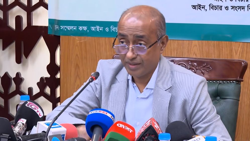 বর্তমানে ৪৫ লাখ মামলা চলমান, এক বছরের মধ্যে মামলা জট কমে আসবে: আইনমন্ত্রী