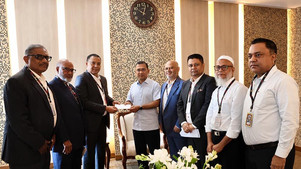 প্রধানমন্ত্রীর সঙ্গে টেক্সটাইল মিলস নেতাদের সাক্ষাৎ