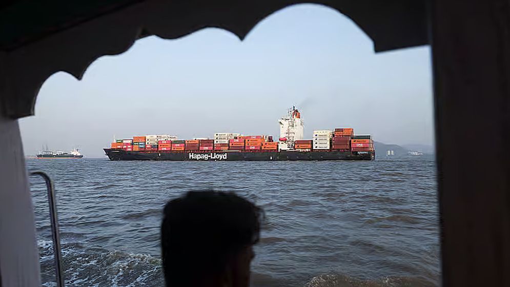 ইরানের জলসীমায় হামলার শিকার এলপিজি ট্যাংকার 'দিশা', নিরাপদে উদ্ধার ২৮ ভারতীয় নাবিক