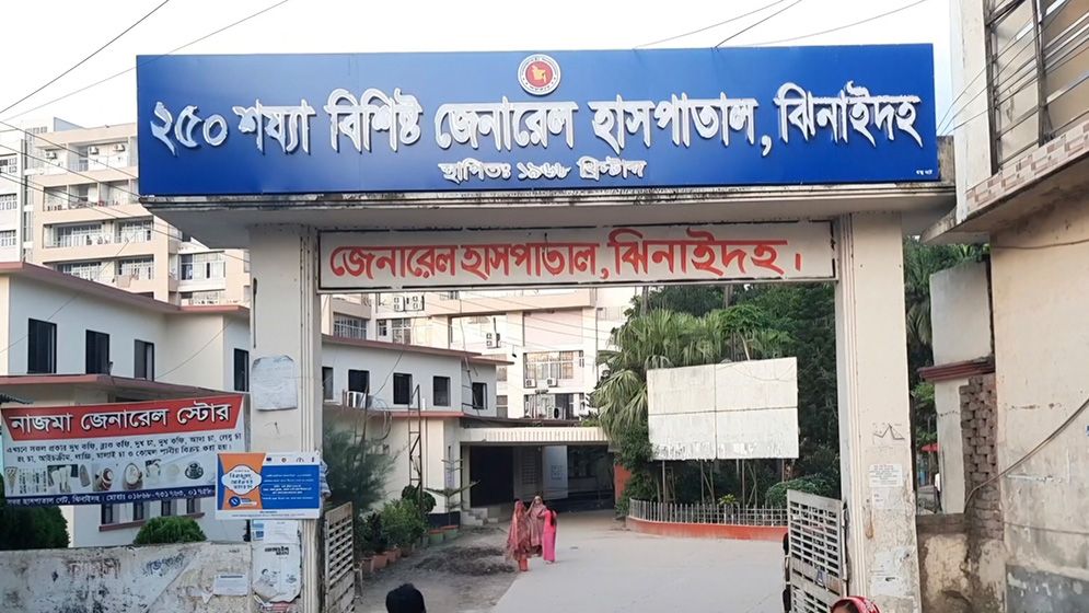 ঝিনাইদহে বাবার ইজিবাইকের চাকায় প্রাণ গেল শিশুর