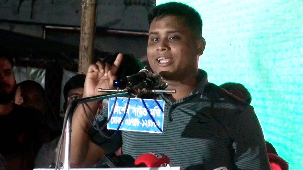 'পালিয়ে যাব না বলে যে পালিয়ে যায়, সে আসি আসি বলে কখনও আসবে না'