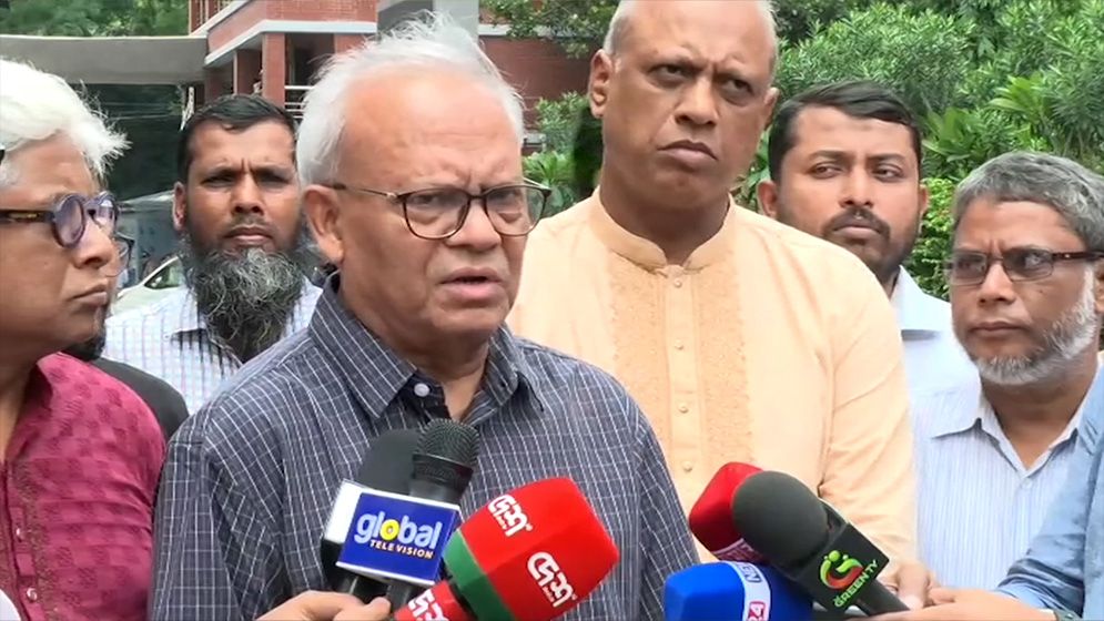 বিরোধীদলকে দায়িত্বশীল আচরণের আহ্বান রিজভীর
