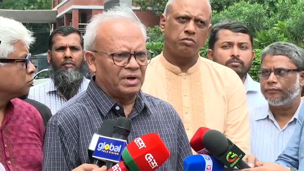 বিরোধী দল থেকে অশ্রাব্য কথা আশা করেন না রিজভী, দায়িত্বশীল আচরণের আহ্বান