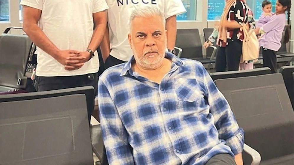 চিকিৎসা নিয়ে দেশে ফিরেছেন ইলিয়াস কাঞ্চন