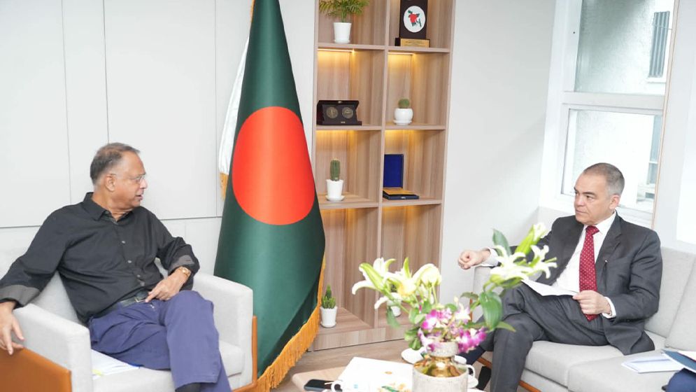 জ্বালানি খাতে সম্পর্ক জোরদার করতে বিদ্যুৎ ও জ্বালানি মন্ত্রীর সাথে মার্কিন প্রতিনিধির বৈঠক
