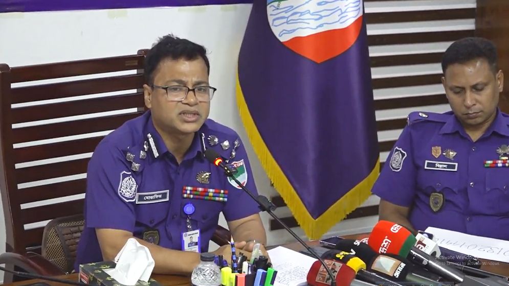 কোনোভাবেই ফ্যাসিবাদের উত্থান ঘটতে দেওয়া হবে না: খুলনা রেঞ্জের ডিআইজি