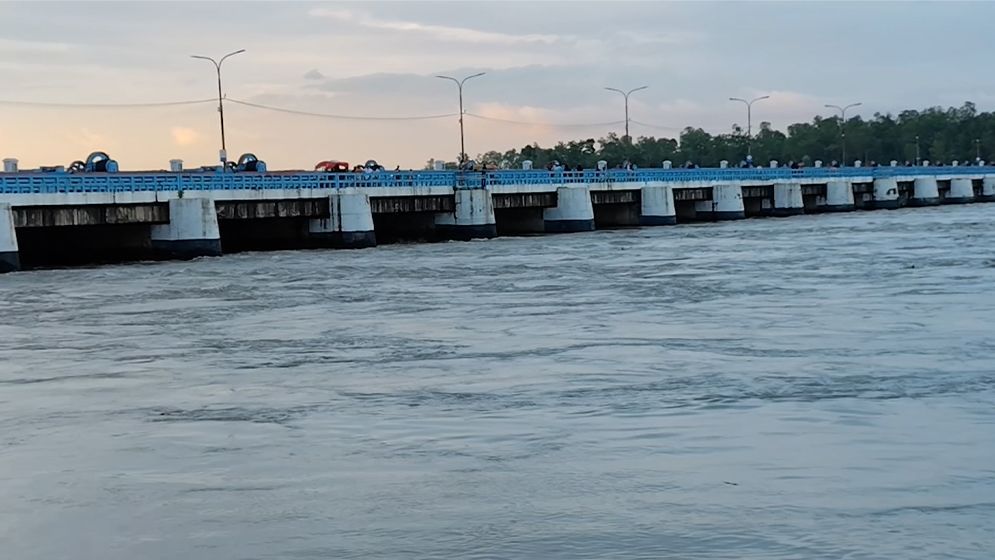 তিস্তার পানি বিপৎসীমার ১৩ সেন্টিমিটার উপরে