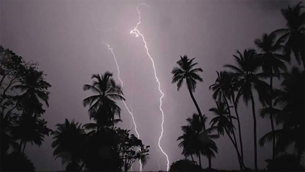 রাত ১টার মধ্যে ৬ জেলায় বজ্রবৃষ্টির পূর্বাভাস