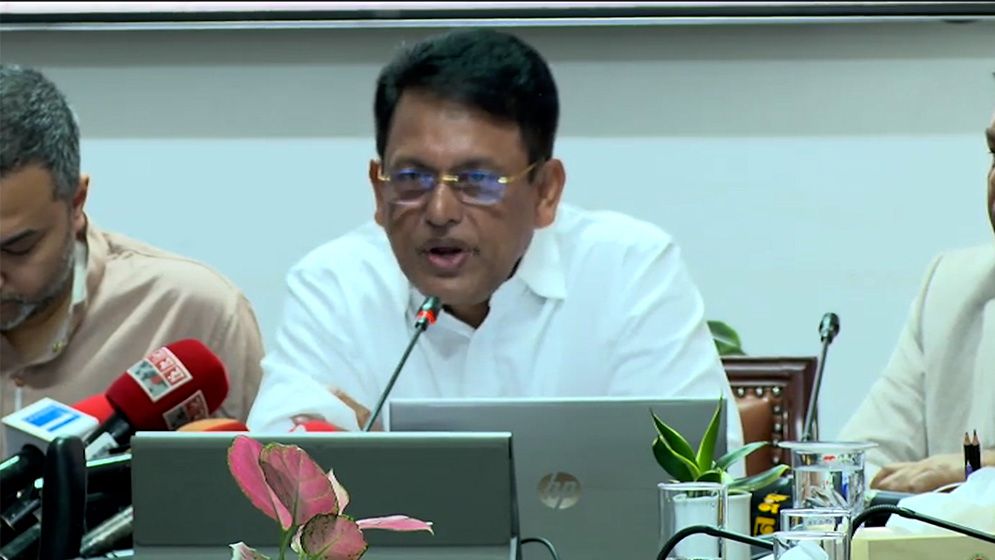 কেউ পড়াশোনা না করলে নম্বর বাড়িয়ে শিক্ষামন্ত্রী সন্তুষ্ট হয় না: এহছানুল হক মিলন