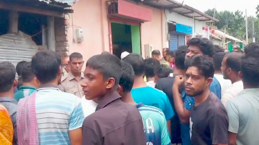 রংপুরে নিজ অটোরিকশার গ্যারেজ থেকে মালিকের মরদেহ উদ্ধার