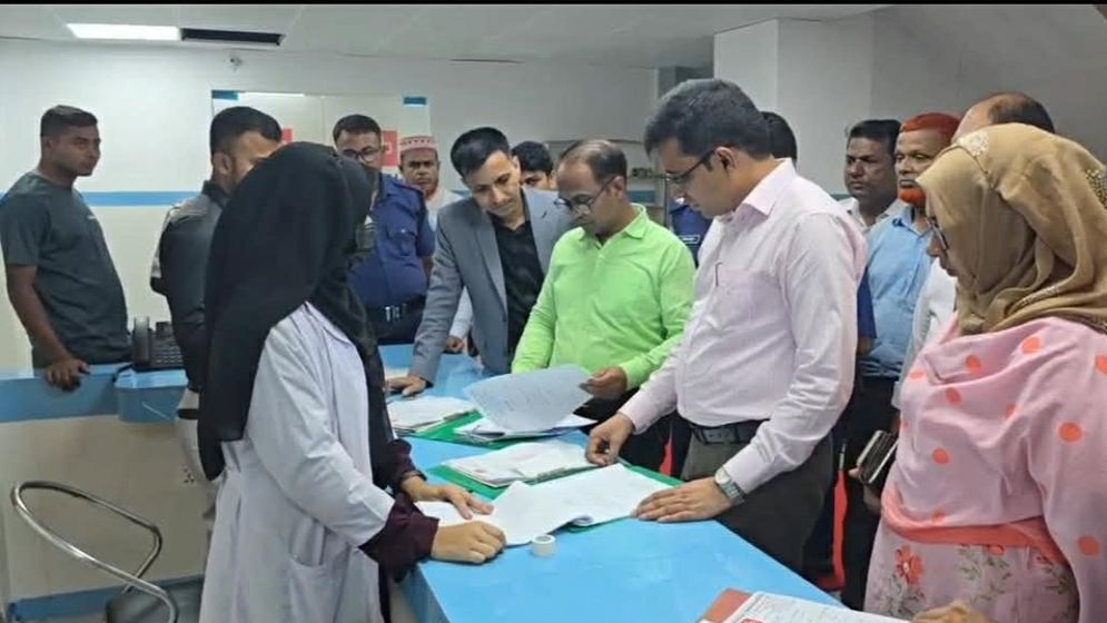 টাঙ্গাইলে ভ্রাম্যমাণ আদালতের অভিযানে ২টি ক্লিনিক সিলগালা, ২ লাখ ৮৫ হাজার টাকা জরিমানা