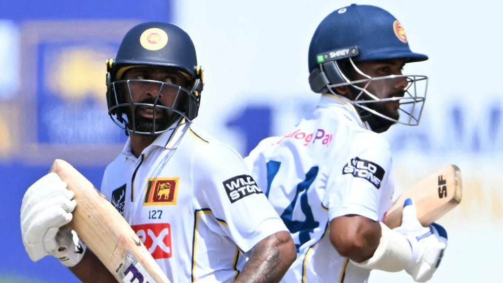 গলে লড়ছে শ্রীলঙ্কা, স্বস্তি ভারত শিবিরে