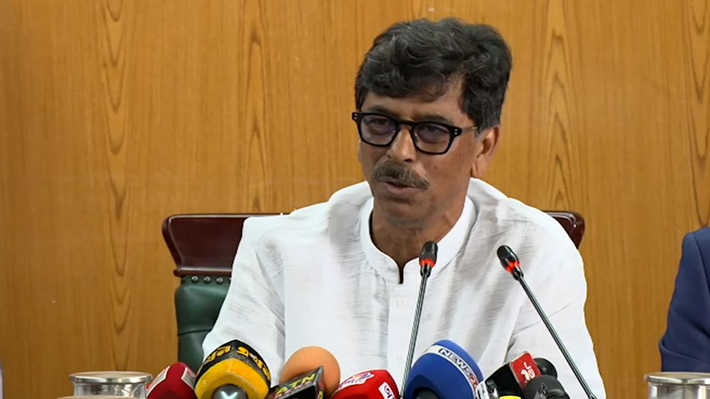 সার উদ্বৃত্ত আছে, সংকটের আলাপ পরিকল্পিত ষড়যন্ত্র: কৃষিমন্ত্রী