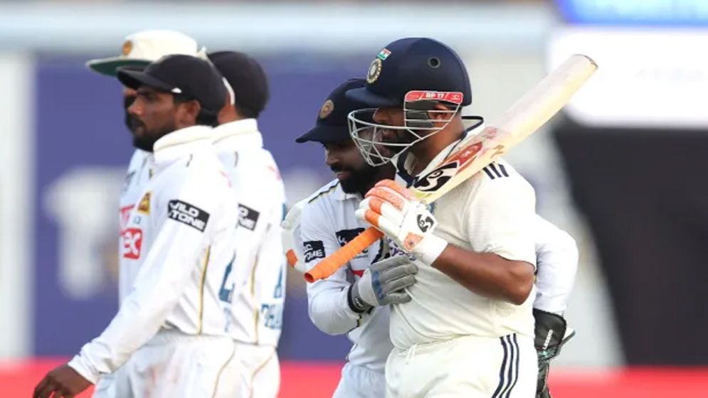 গল টেস্ট  শ্রীলঙ্কাকে ৩৭২ রানের বিশাল লক্ষ্য দিল ভারত