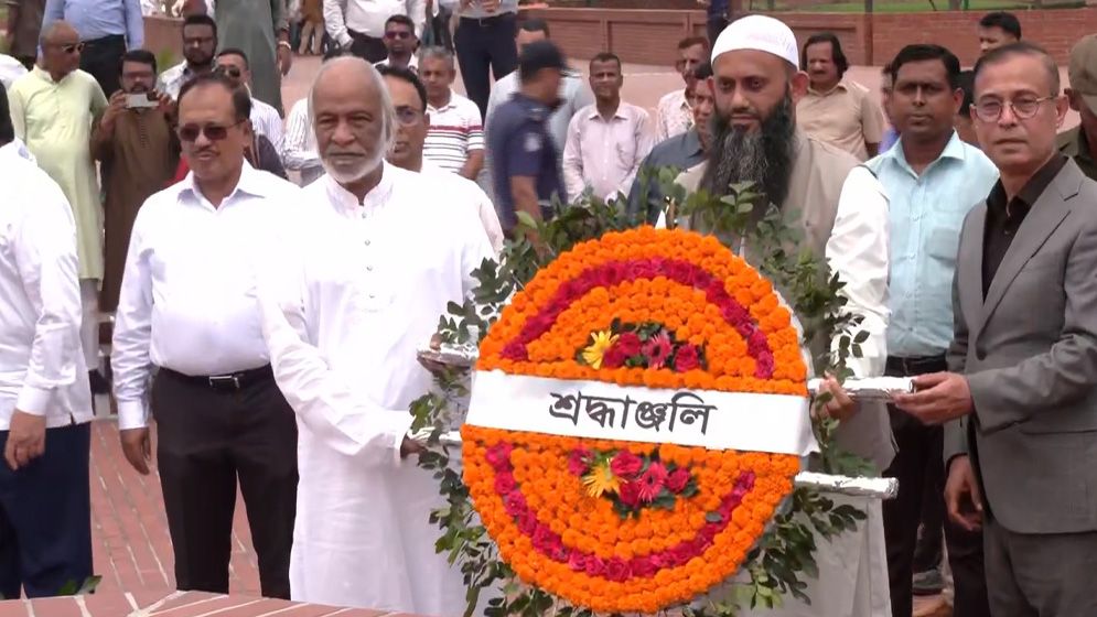 জাতীয় স্মৃতিসৌধে মুক্তিযুদ্ধের বীর শহীদদের শ্রদ্ধা জানালেন নবনিযুক্ত মন্ত্রী-প্রতিমন্ত্রীরা