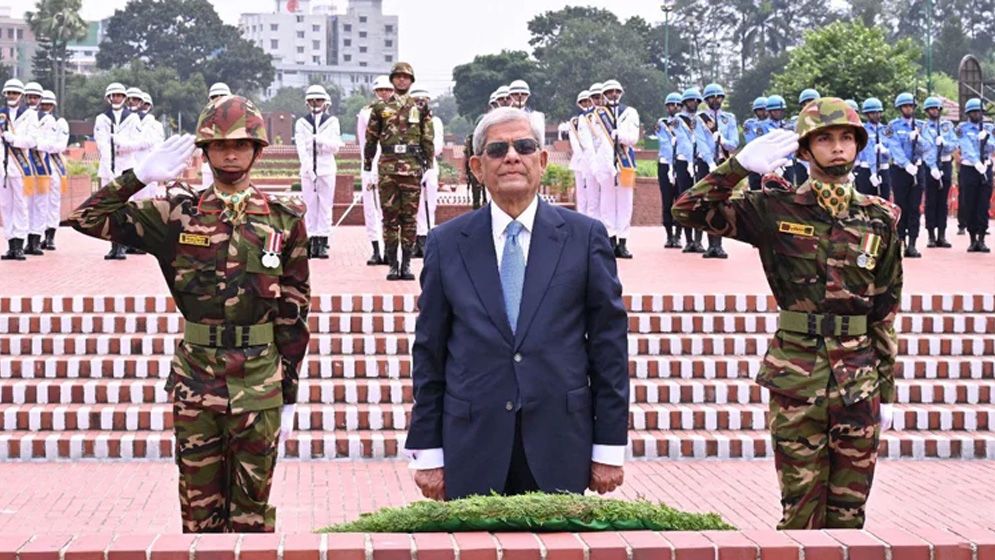 স্মৃতিসৌধে মুক্তিযুদ্ধের শহীদদের শ্রদ্ধা জানালেন রাষ্ট্রপতি মির্জা ফখরুল ইসলাম আলমগীর