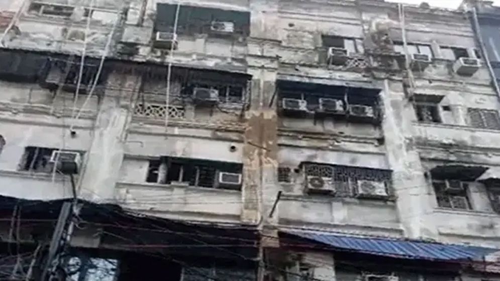 কলকাতার হোটেলে অগ্নিকাণ্ডে নিহত ৬ বাংলাদেশির মরদেহ দেশে এসেছে
