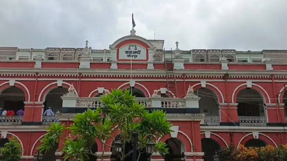 ঝাড়ফুঁকের আড়ালে কিশোরীকে যৌন নিপীড়ন, কবিরাজের ১০ বছরের কারাদণ্ড