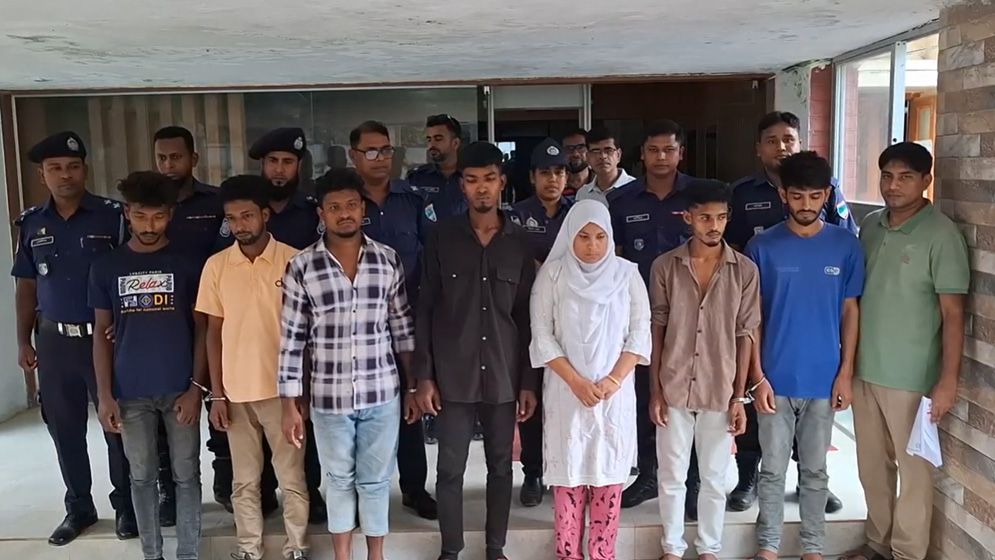মাগুরায় সিআইডির ভুয়া পরিচয়ে নারী অপহরণের চেষ্টা, আটক ৭