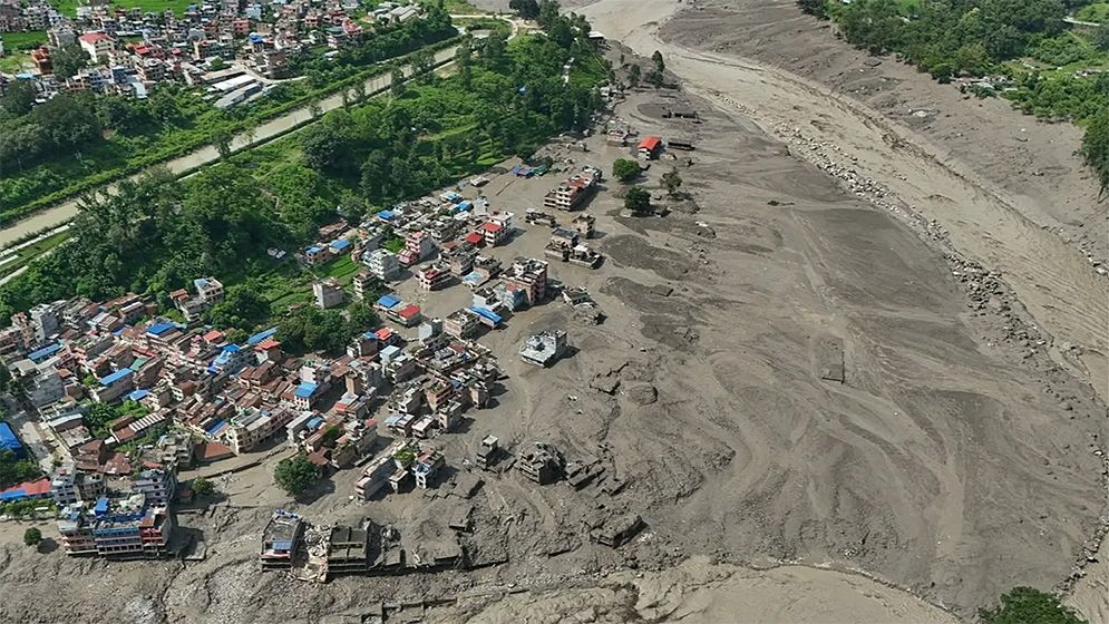 নেপালে আকস্মিক বন্যা-ভূমিধসে নিহত বেড়ে ১৬০