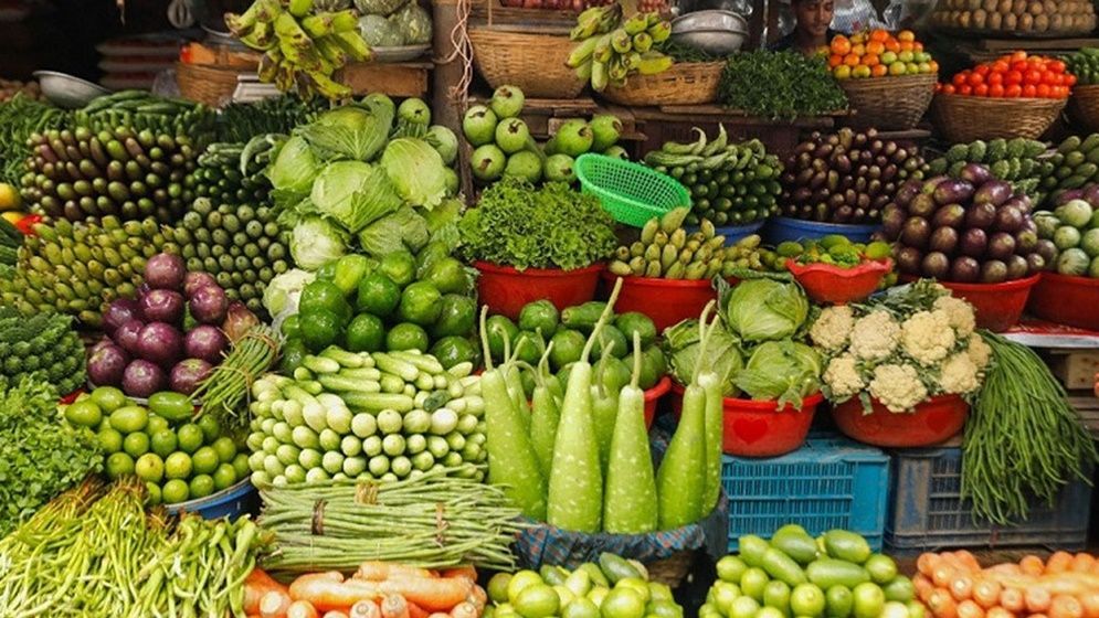 ক্রেতা আছে, দামে স্বস্তি নেই