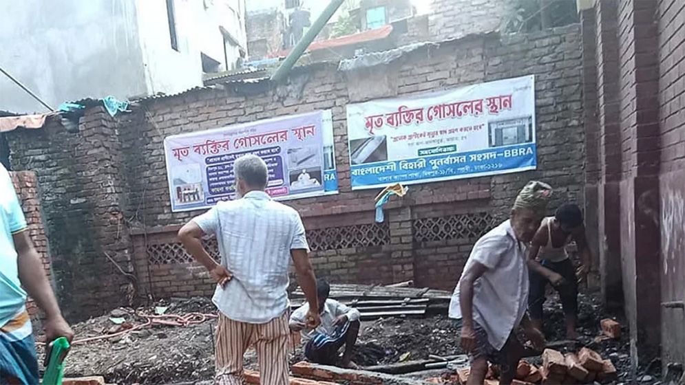 পল্লবীতে বিহারী ক্যাম্পে জামায়াত-বিএনপিপন্থীদের সংঘর্ষ