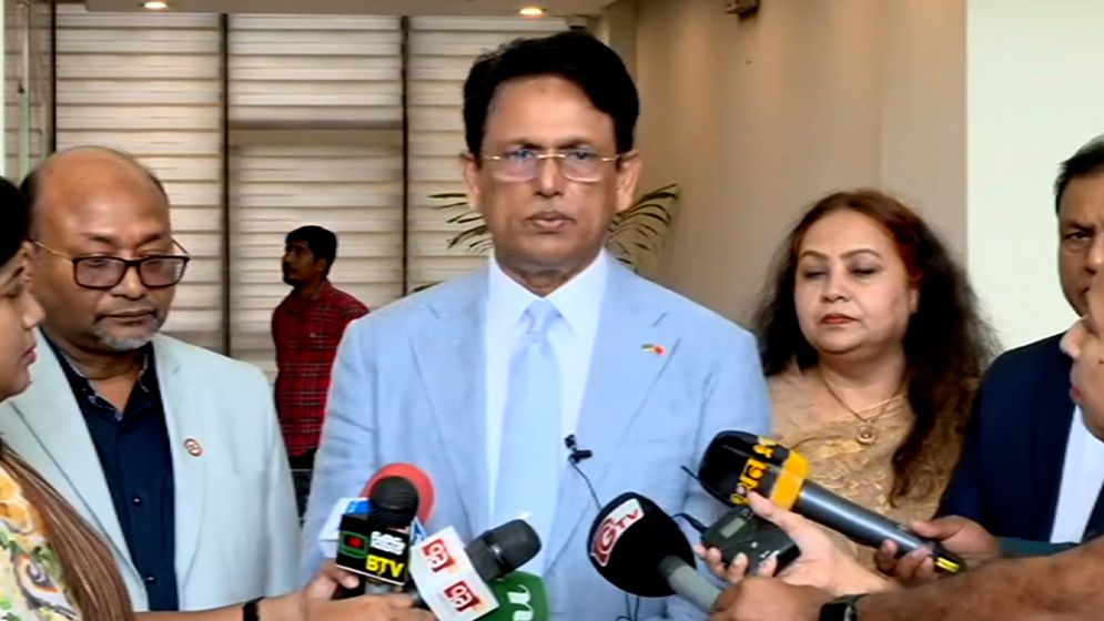 বিদেশে উচ্চশিক্ষার ভিসা সহজ করতে বিশেষ কমিটি গঠন করা হয়েছে: শিক্ষামন্ত্রী