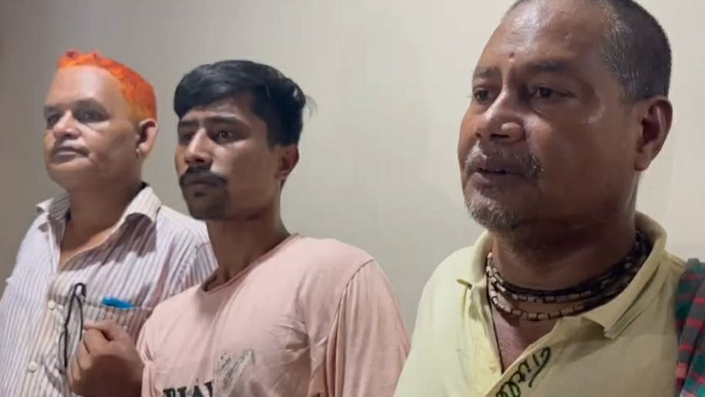 মুচলেকা নিয়ে আসামি সিদ্ধার্থের বাবা-ভাইকে ছাড়ল ডিবি