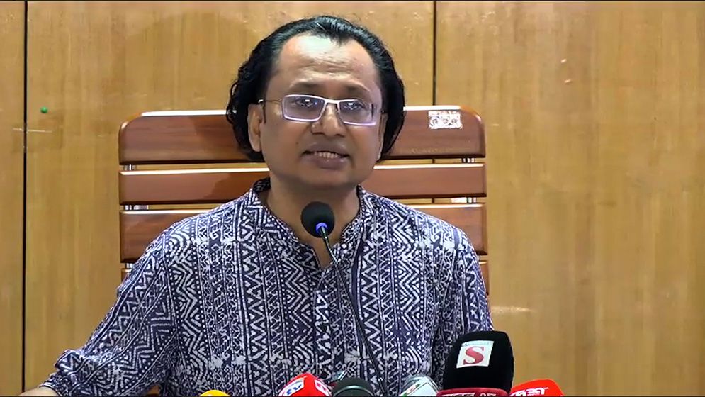নতুন পে স্কেল হওয়াতে বেতন অনেক বেশি বাড়বে, তেমনটা নয়: তথ্য উপদেষ্টা