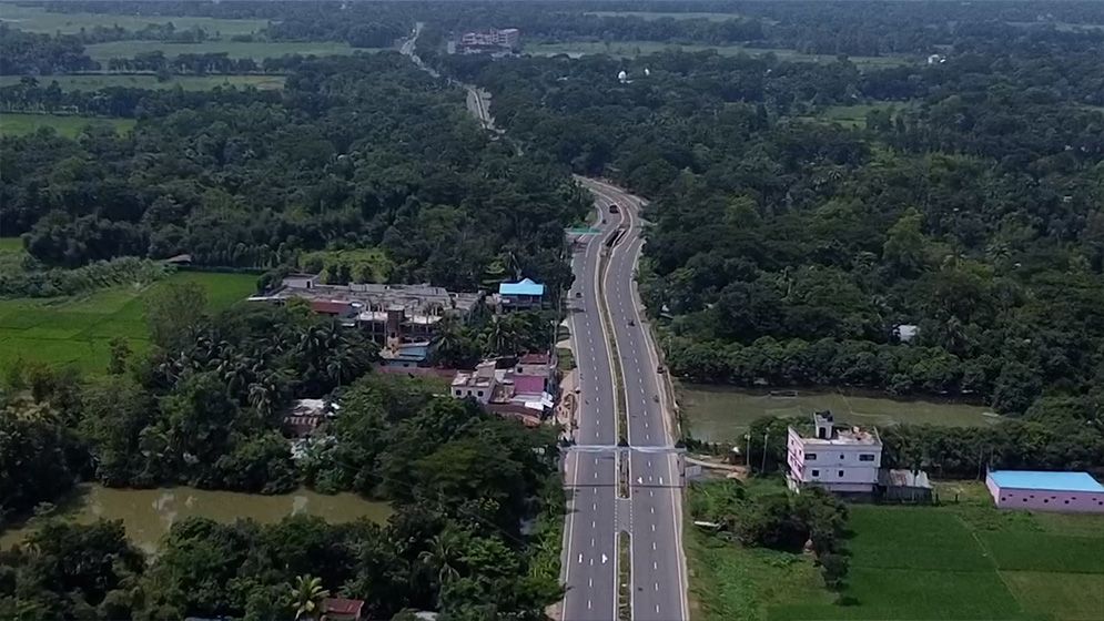চট্টগ্রামে পাহাড়-বনাঞ্চলে সন্ত্রাস দমনে পুলিশের নতুন কৌশল, এপিবিএনের ক্যাম্প বসানোর প্রস্তাব