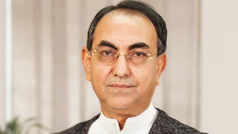 চিকিৎসা শেষে দেশে ফিরেছেন মির্জা আব্বাস