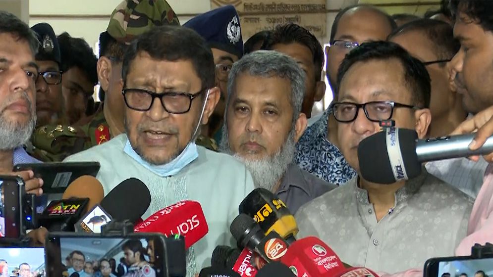আগামী তিন মাসে বিপুল ডাক্তার-নার্স নিয়োগ দেবে সরকার: স্বাস্থ্যমন্ত্রী