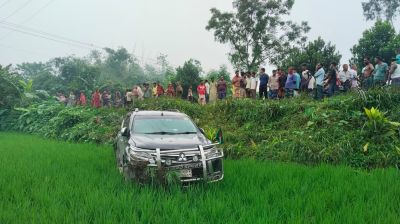 সরকারি সফরে যাওয়ার পথে বগুড়ায় দুর্ঘটনার কবলে জনপ্রশাসন প্রতিমন্ত্রী