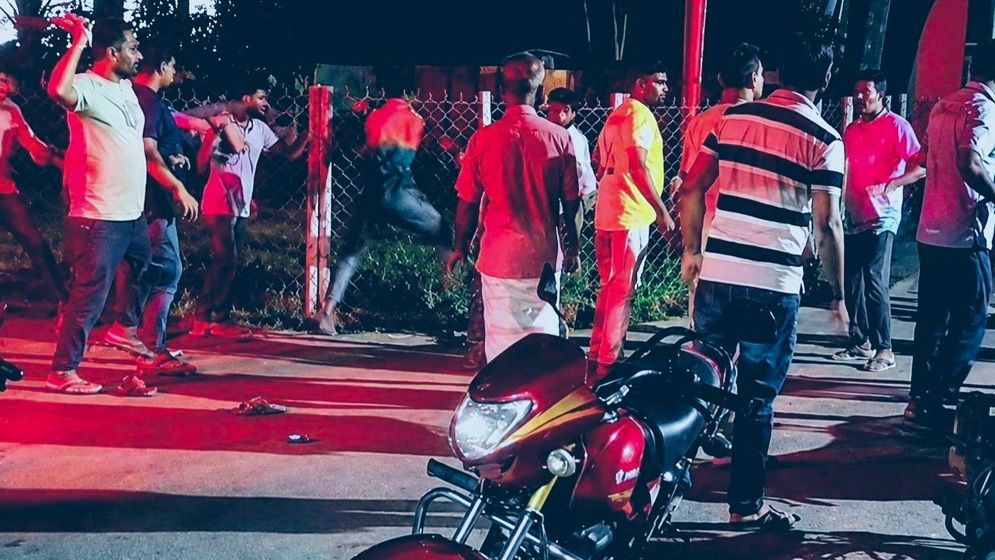 নাটোরে ৪৫ টাকার চায়ের বিল নিয়ে দু’পক্ষের সংঘর্ষে আহত ১৩